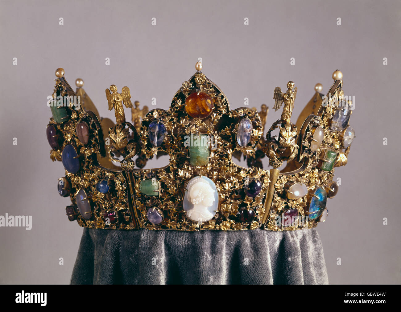 joyas, joyas de corona, coronas, corona del Santo Emperador Romano Enrique  VII, sur de Alemania, alrededor de 1310, Derechos adicionales-Clearences-no  disponible Fotografía de stock - Alamy
