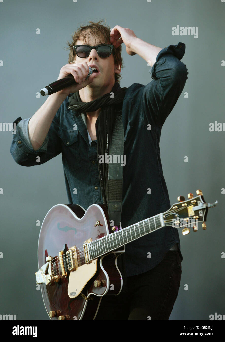 Johnny Borrell de Razorlight actúa en el festival de música T in the Park en Balado, Perth y Kinross. Foto de stock