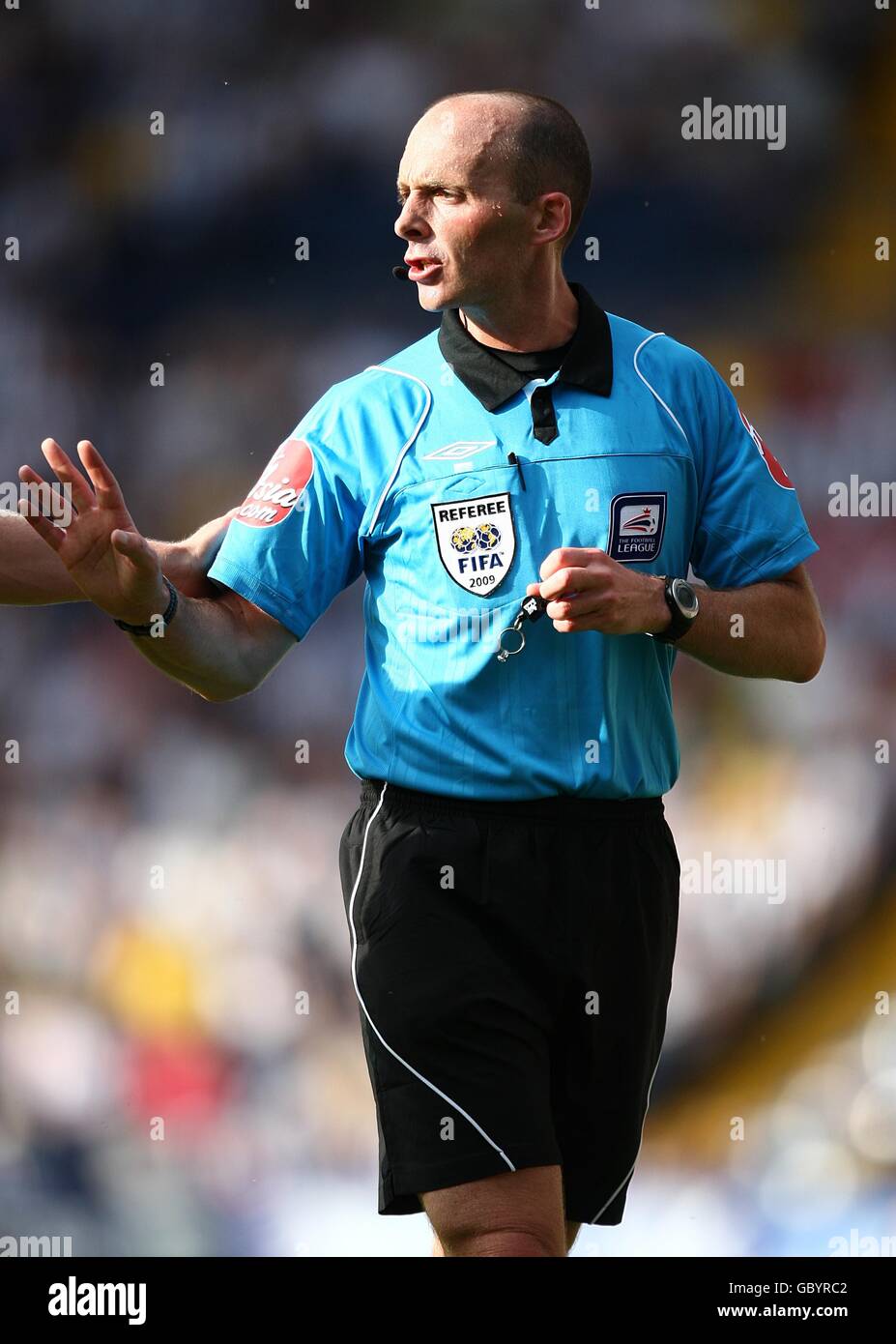 Fútbol - Coca-Cola Football League Championship - West Bromwich Albion v Newcastle United - The Hawthorns. Mike Dean, árbitro Foto de stock