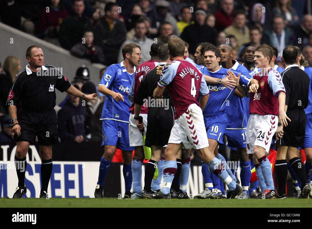 Fútbol - FA Barclays Premiership - Aston Villa v Birmingham City Foto de stock