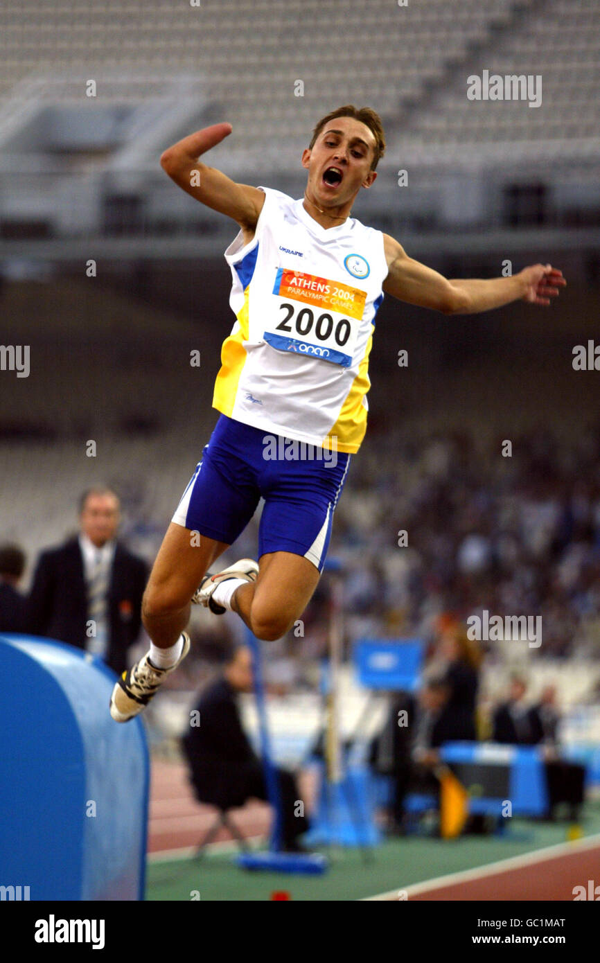 Atletismo Los Juegos Paralímpicos de Atenas 2004 Men's F46 salto en