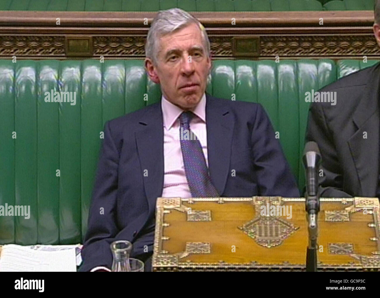 El Secretario de Justicia, Jack Straw, en el debate sobre el proyecto de ley de reforma constitucional y gobernanza en la Cámara de los Comunes, en el centro de Londres. Foto de stock