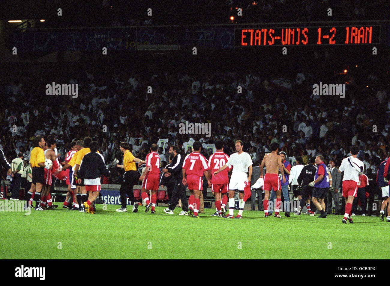 Fútbol - Copa Mundial de la FIFA Francia 98 - Grupo F - EE.UU. v Irán - Stade Gerland, Lyon Foto de stock