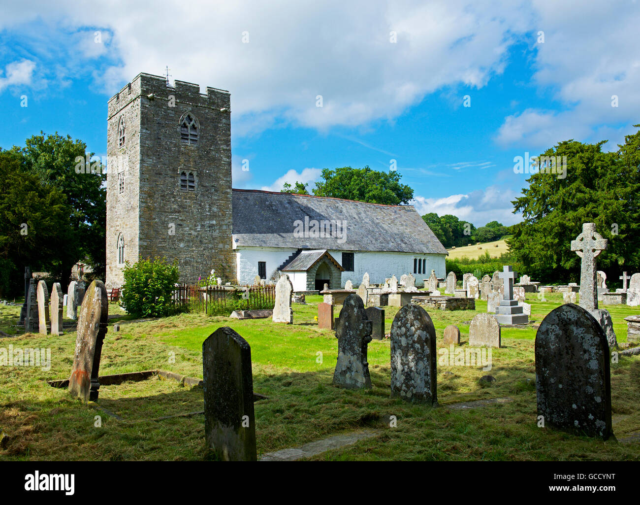 La iglesia de St Cewydd Disserth, cerca de Llandrindod Wells, Powys, Gales, Reino Unido Foto de stock