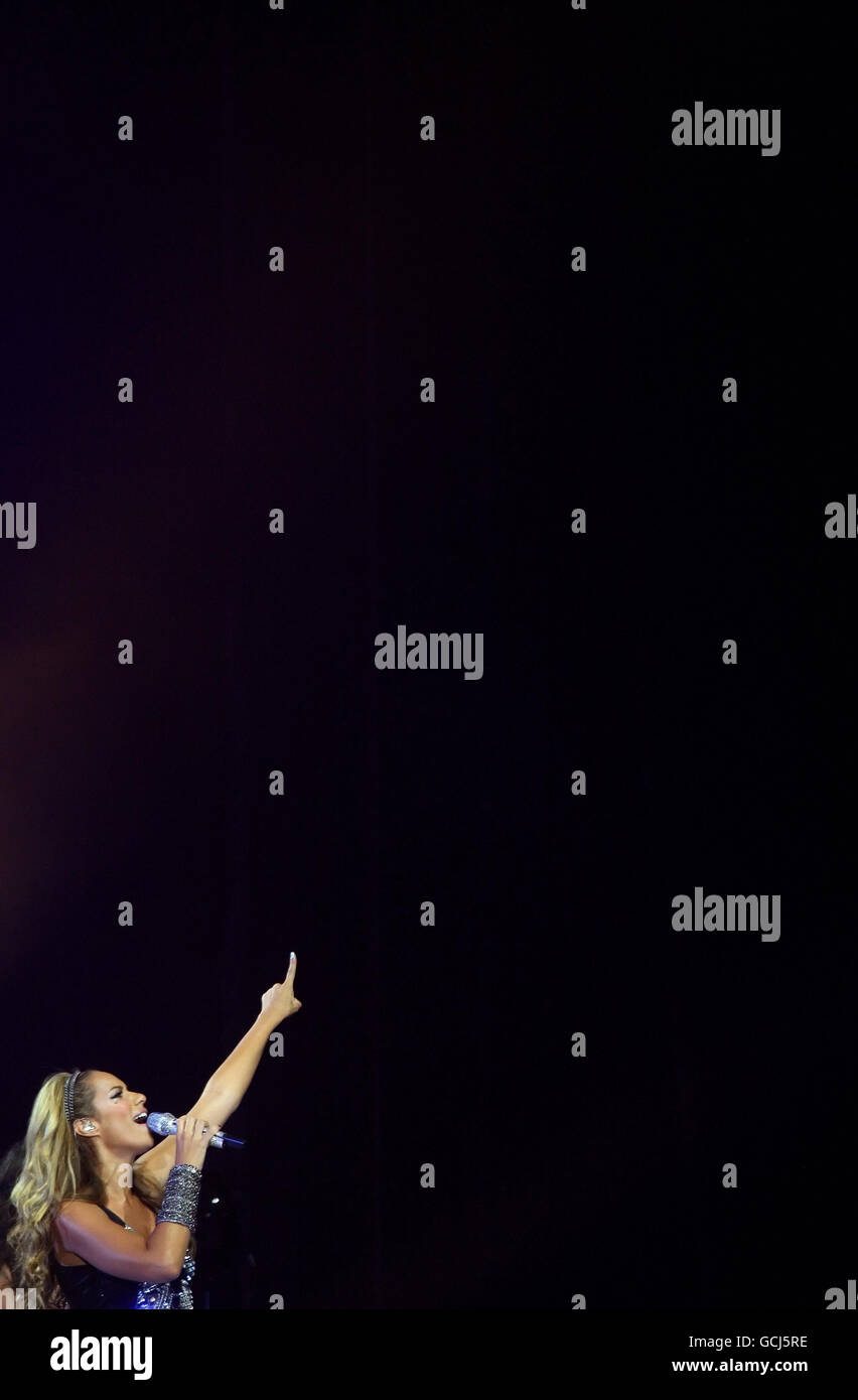 . Leona Lewis actuando en el O2 Arena, Greenwich, Londres. Foto de stock