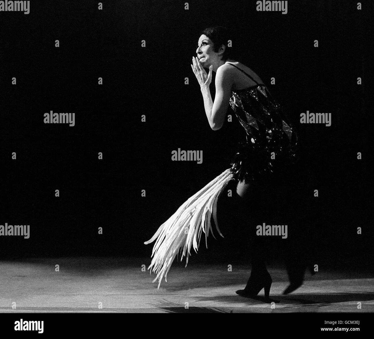 ZIZI JEANMAIRE bailarín francés Foto de stock