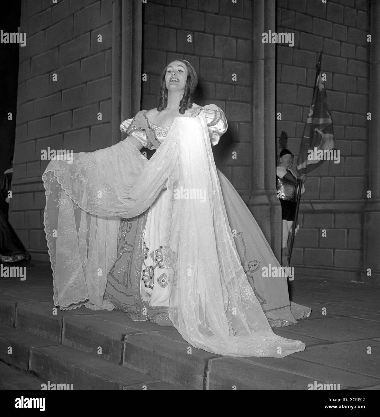 La cantante de ópera australiana Joan Sutherland ensayó el papel de Elvira en la nueva producción de Bellini 'I Puritani', que se inauguró en la Royal Opera House, Covent Garden, Londres. Foto de stock