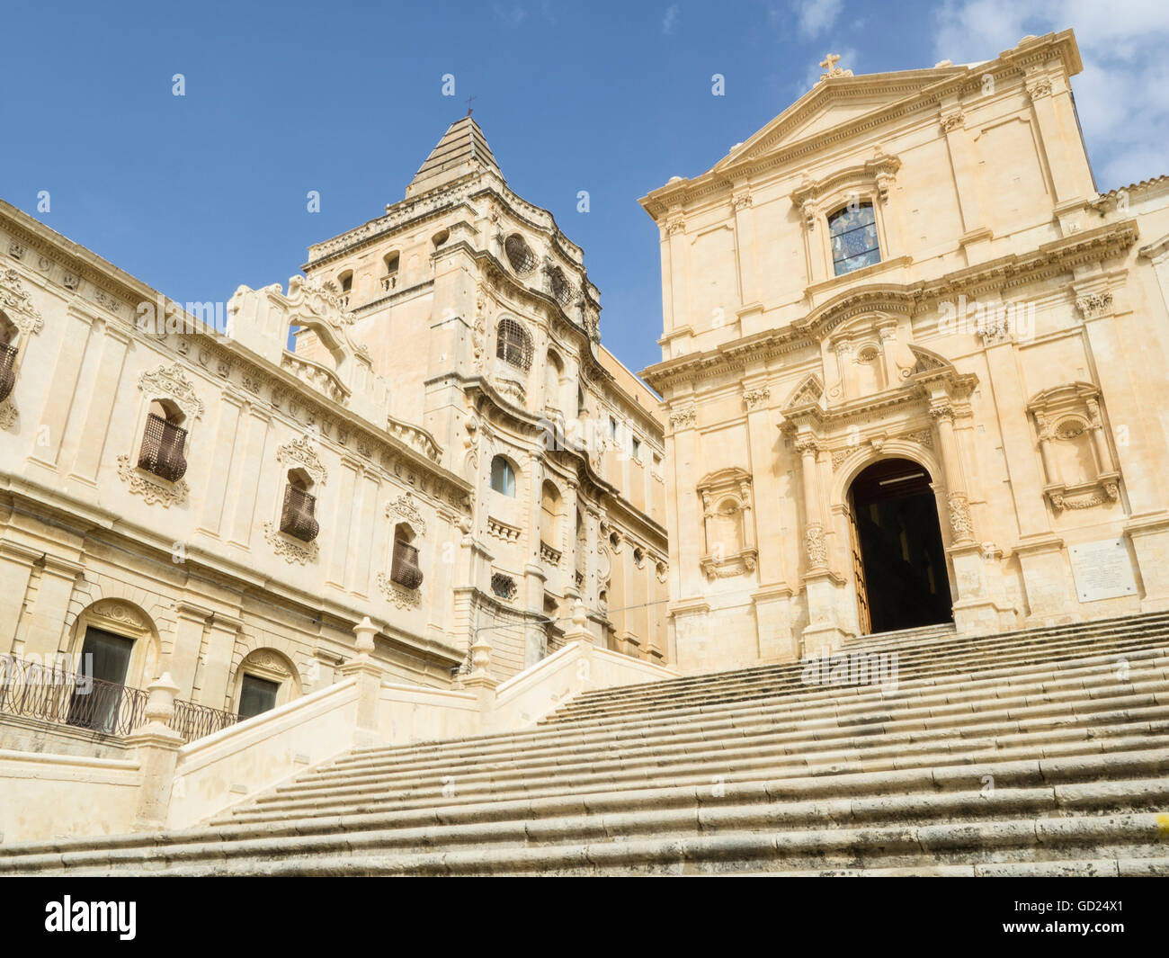 Iglesia de San Francesco, Noto, Patrimonio Mundial de la UNESCO, Sicilia, Italia, Europa Foto de stock