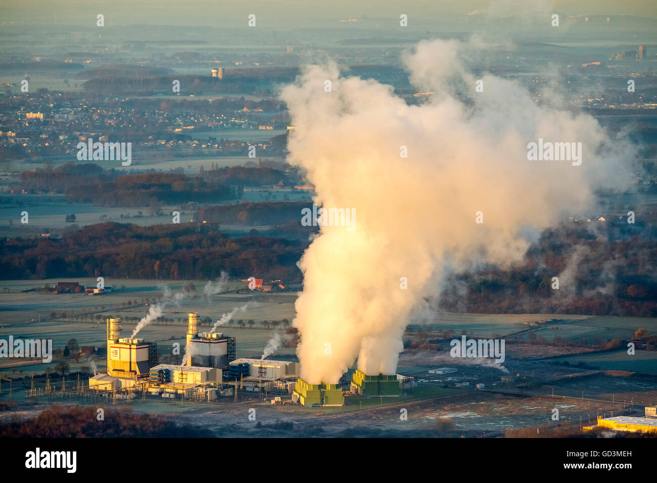 Vista aérea, GUD, plantas de energía de turbinas de gas, Stadtwerke Trianel Kosortium, amanecer en Hamm, vista aérea de Hamm, región de Ruhr, Foto de stock