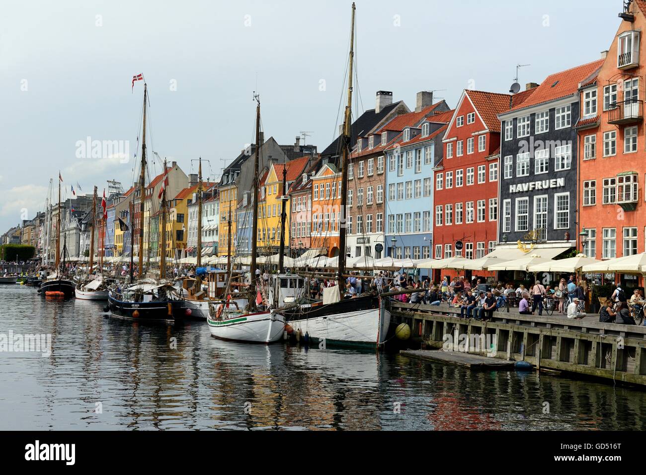 Kanal Nyhavn, Kopenhagen, Daenemark Foto de stock
