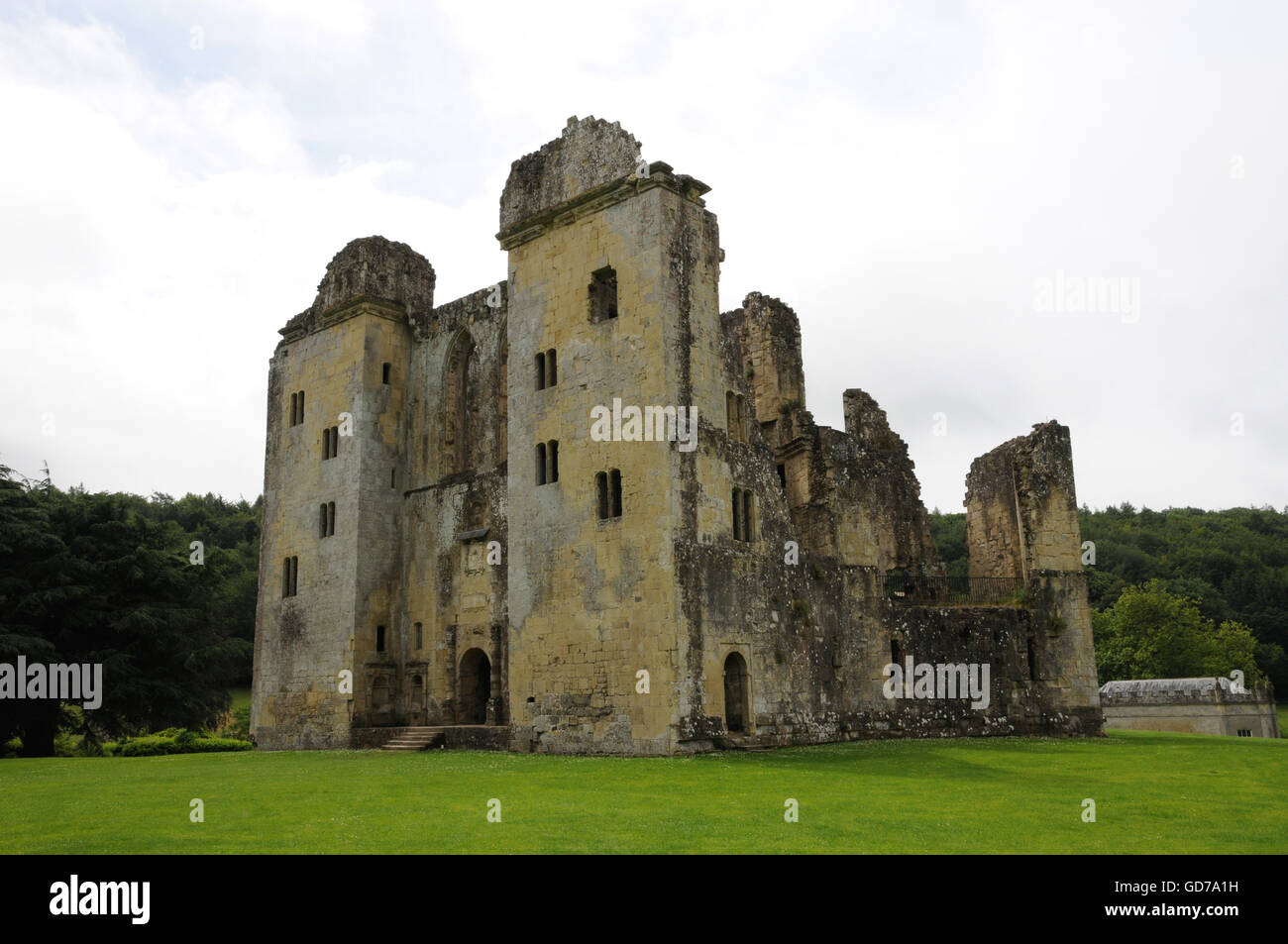 Old Wardour Castle, cerca de Tisbury, Salisbury fue construido en el siglo 14 como una residencia de lujo de moda fortificada ligeramente por la familia de San Martín. Foto de stock