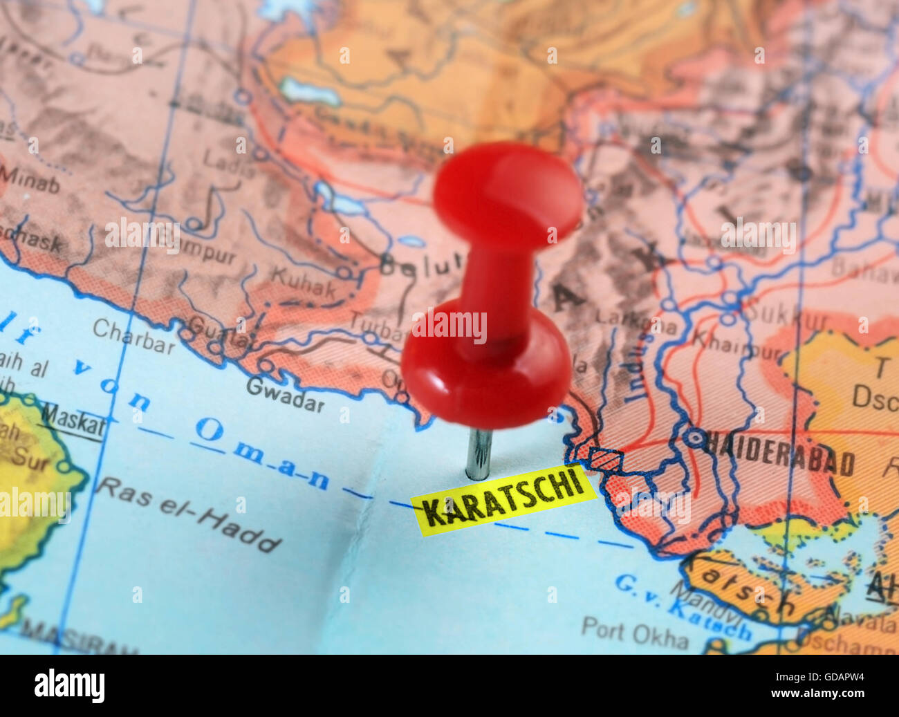 Cerca De Karachi Pakistan Mapa Con Clavija Roja Concepto De Viaje Gdapw4 