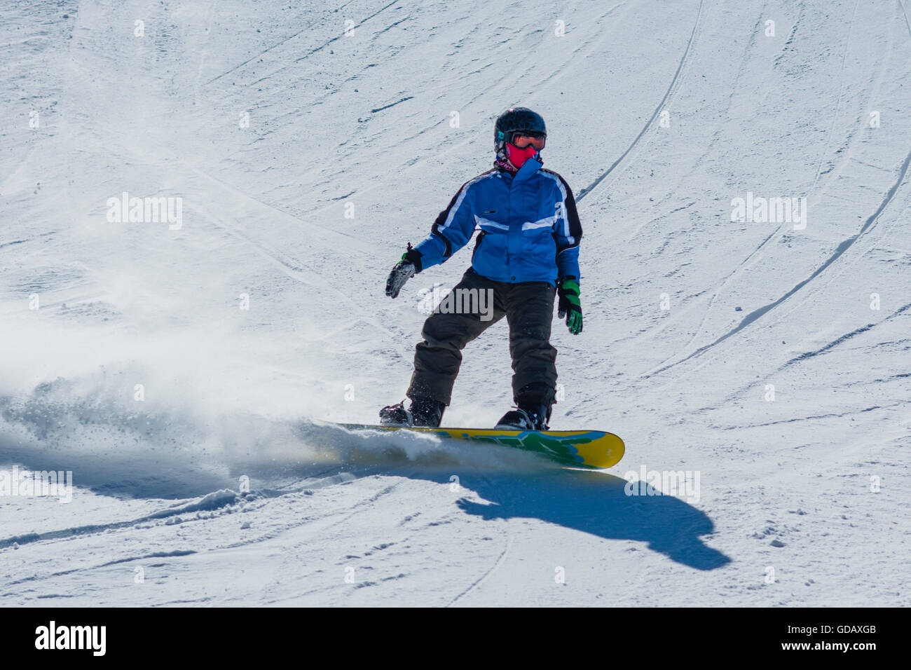 Snow boarder,14 años,Tegel montaña,cerca de Füssen,Allgäu Alpes,Allgäu, Baviera, Alemania, Europa Foto de stock