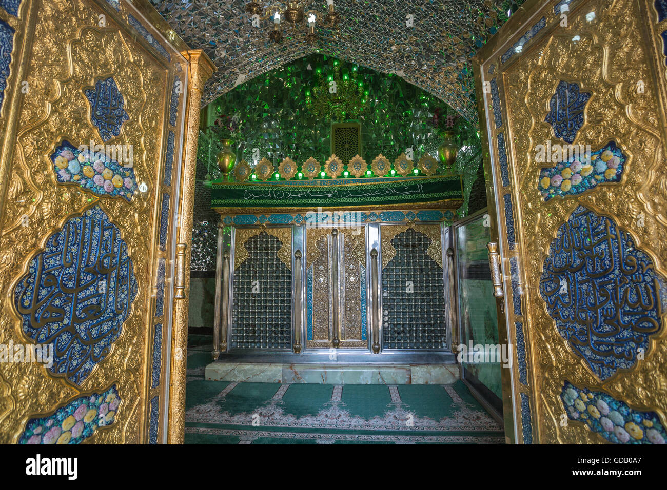 Irán,Aran ciudad (cerca),Koshan Mohamed Helal complejos,Imam Sade mausoleo Foto de stock