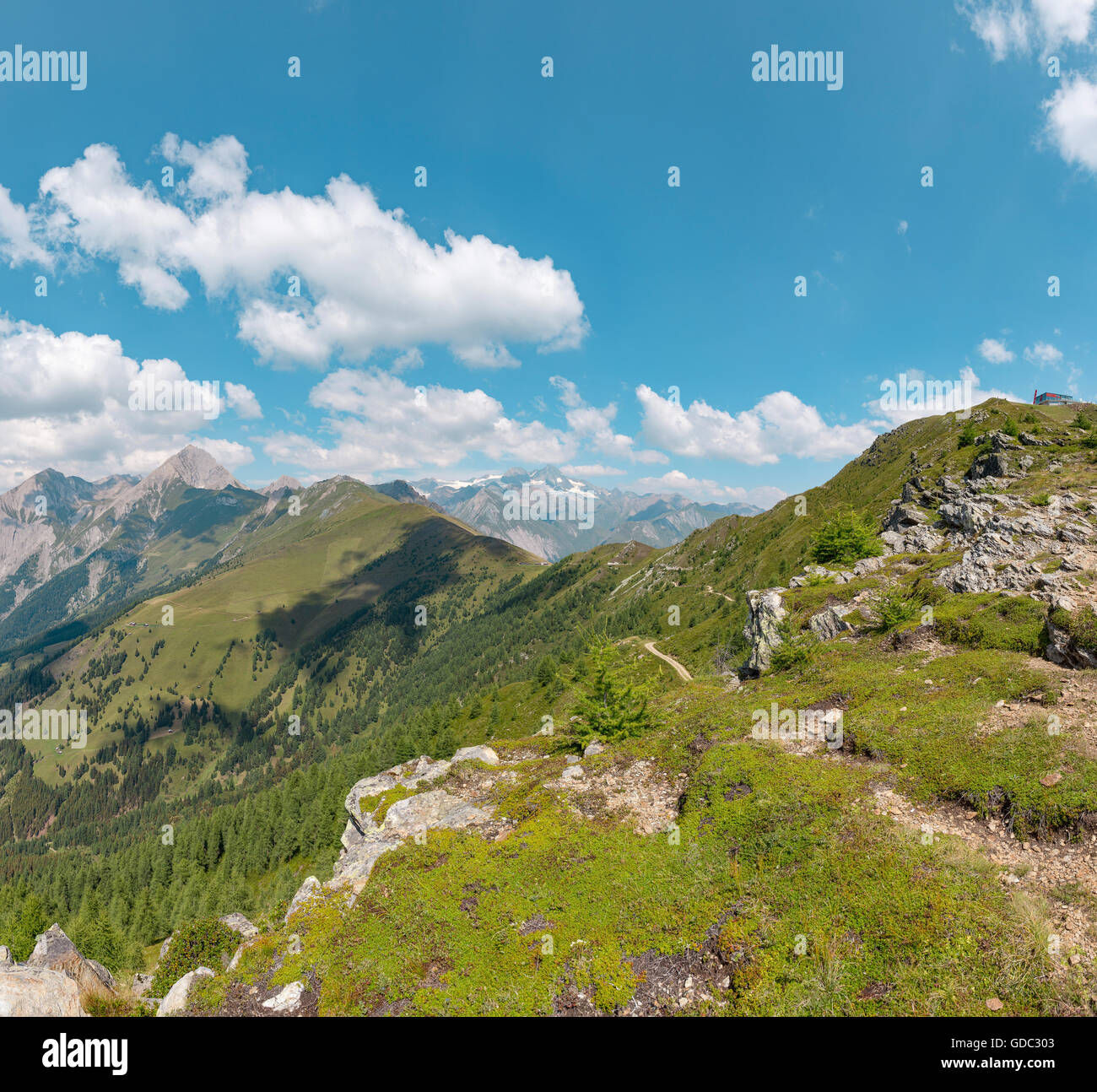 En Osttirol Matrei Goldried,Austria,Bergbahnen,Europa Panoramaweg,Grossglockner Foto de stock