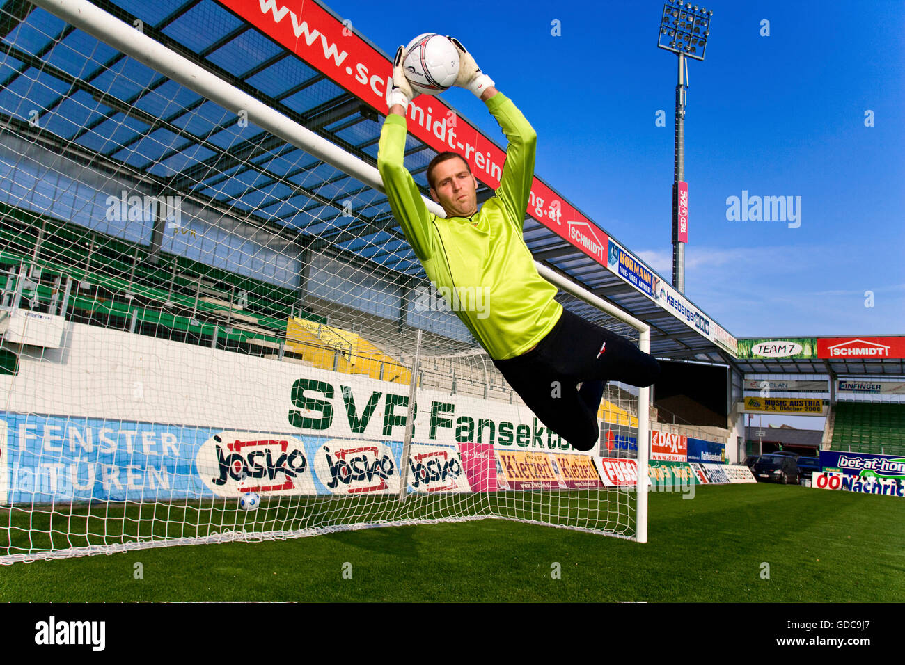 Fútbol,fútbol,acción,deporte,portero,desfile,bola,hombre,gate Foto de stock