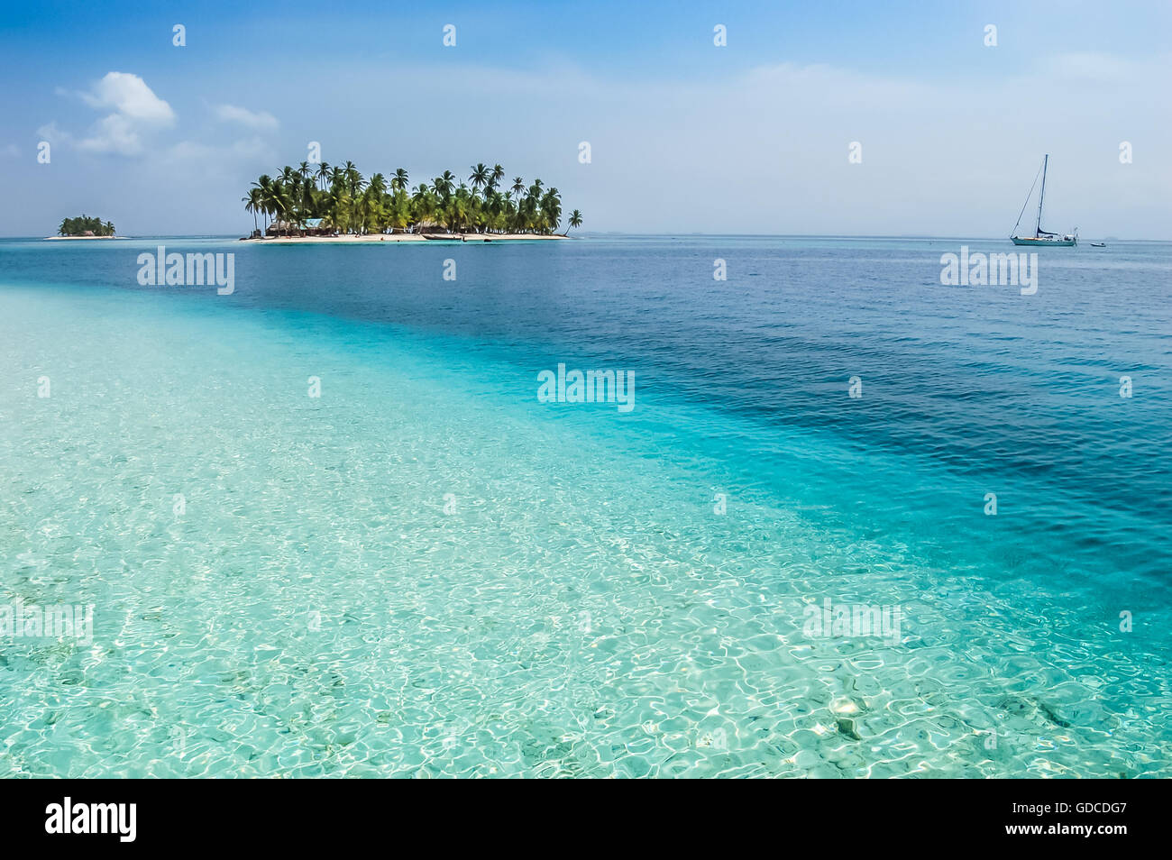 Isla del Diablo en el archipiélago de San Blas fuera de la costa Caribe