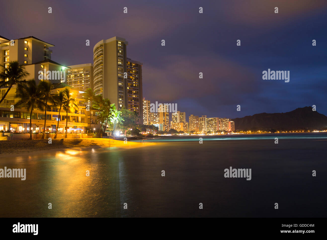 Honolulu, Oahu,capital,Playa Waikiki,ESTADOS UNIDOS,Hawaii,Latina,ciudad,ciudad,Tarde, Foto de stock