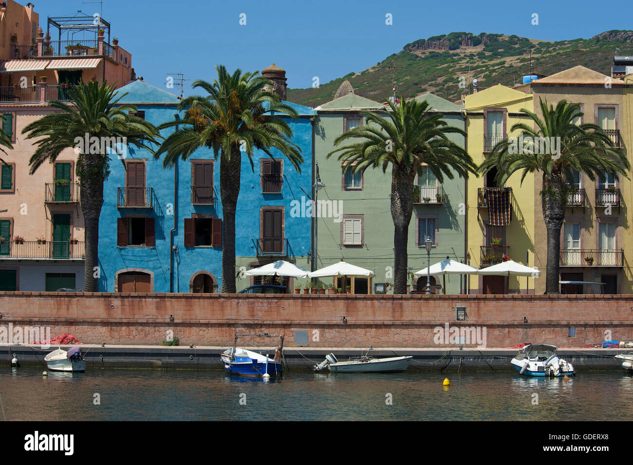 Bosa, Temo River, Cerdeña, Italia Foto de stock