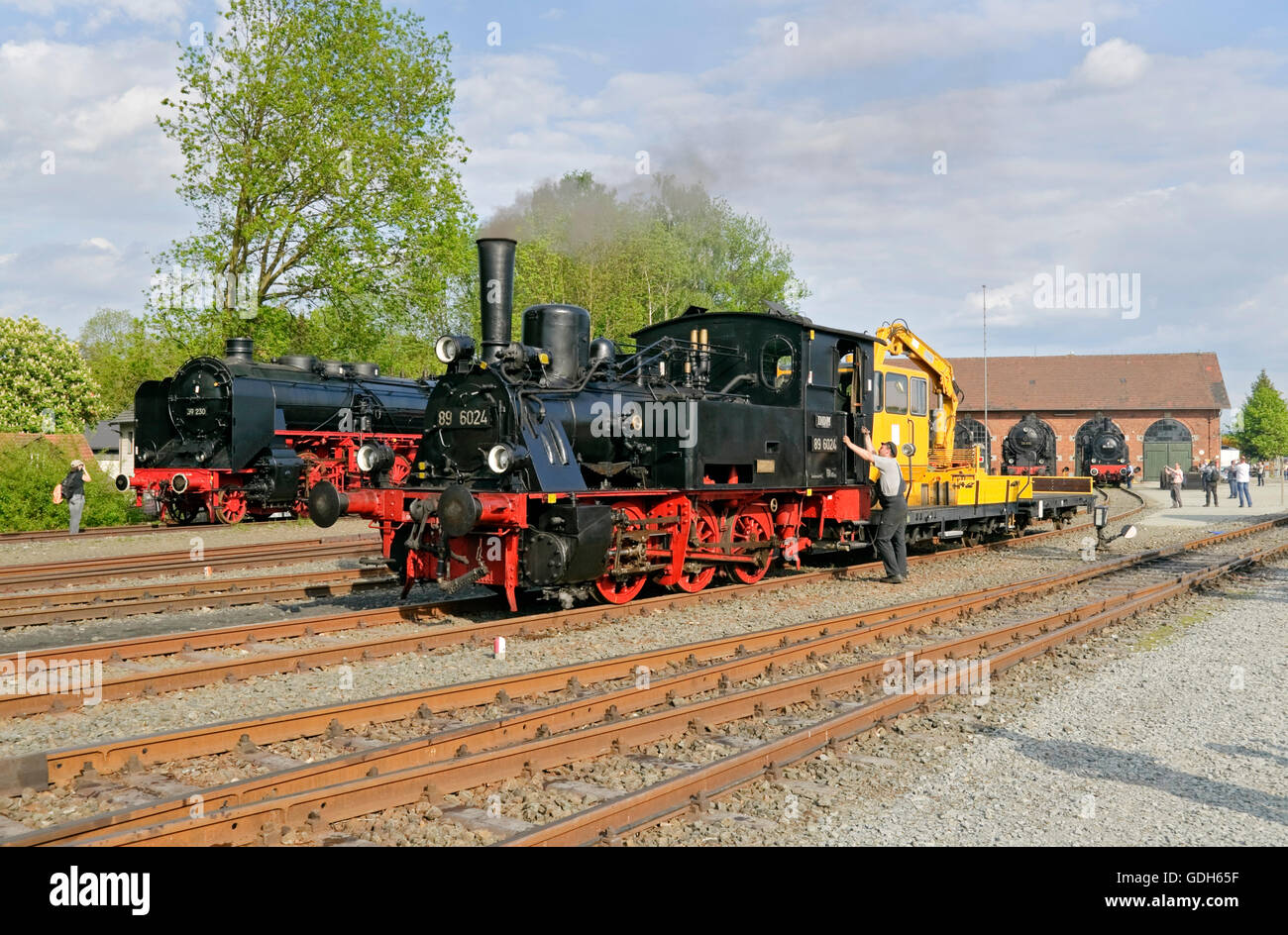 Locomotoras de vapor en el museo de la locomotora de vapor Alemán, Neuenmarkt, Franconia, Baviera Foto de stock