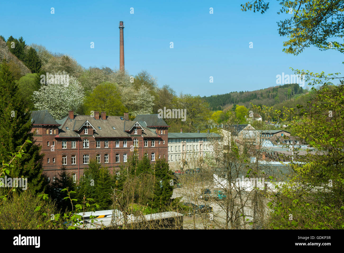 Deutschland, Oberbergischer Kreis, Radevormwald-Dahlerau, Textilfabrik, Textilstadt Wülfing. Im 19. Jahrhundert entstand eine e Foto de stock