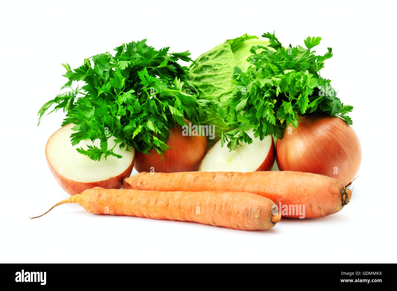 Col Zanahorias Y Un Rallador De Repollo En Una Cacerola Grande Foto de  stock y más banco de imágenes de Agricultura - iStock