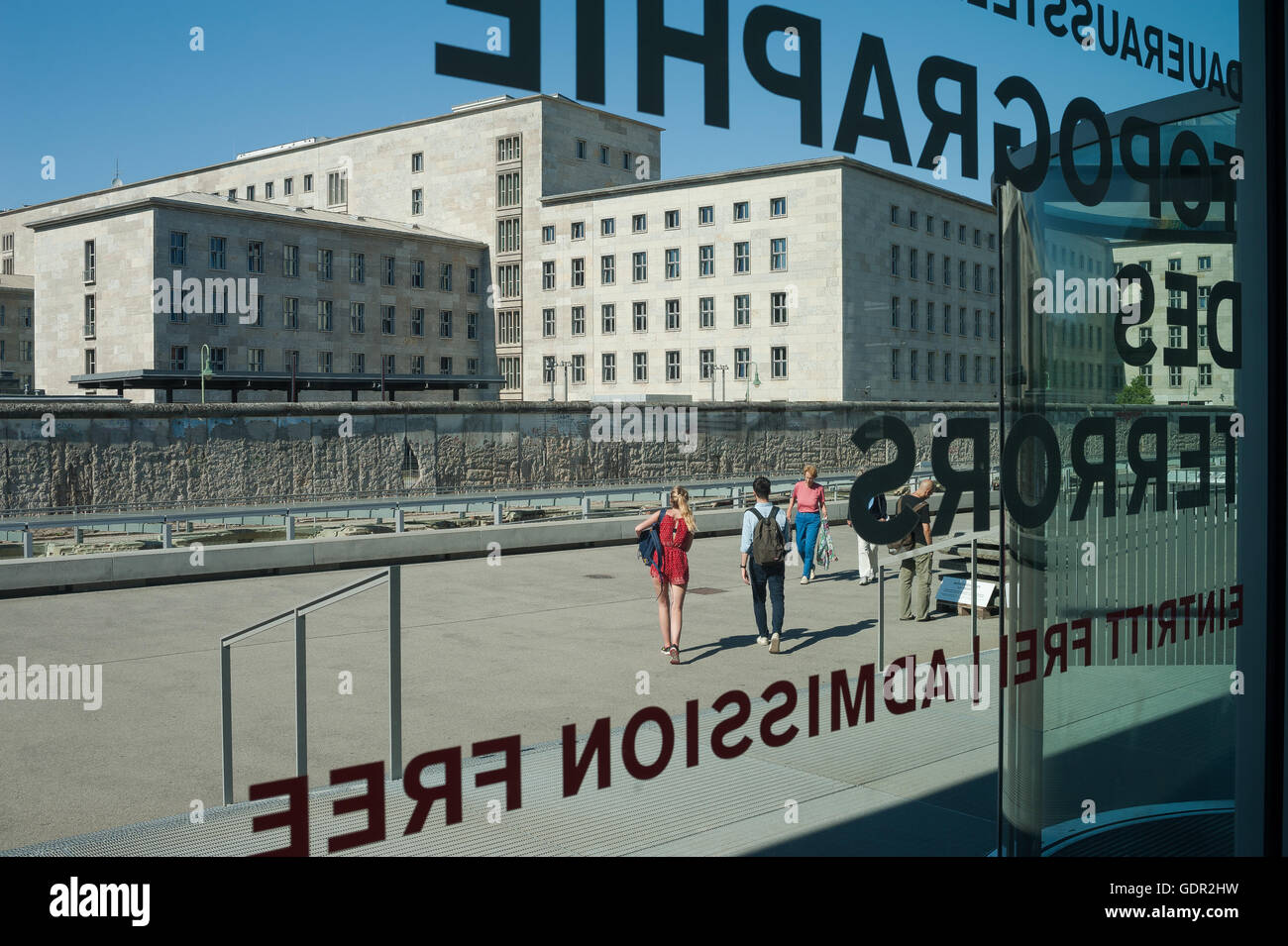 Alemania, Berlín, 8 de junio de 2016. La exposición de la Topografía del Terror, un centro de documentación histórica en Berlín. Foto de stock