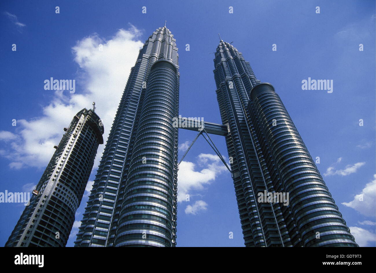 Mueren las Torres Petronas de Kuala Lumpur Hauptstadt der en Malasia en Suedost Asien. Foto de stock