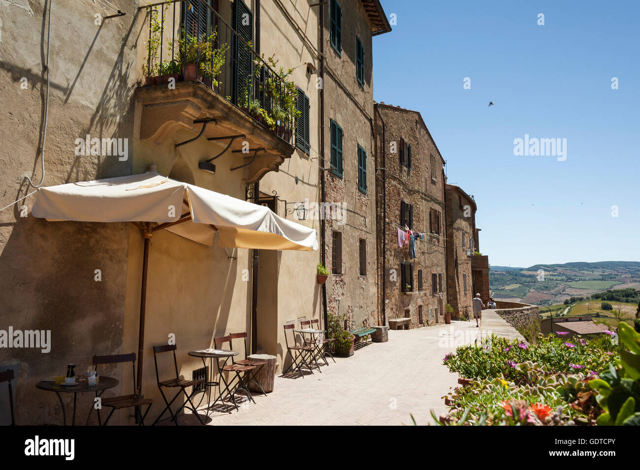 Vista exterior de la ciudad, Pienza, Valle de Orcia, Toscana, Italia Foto de stock