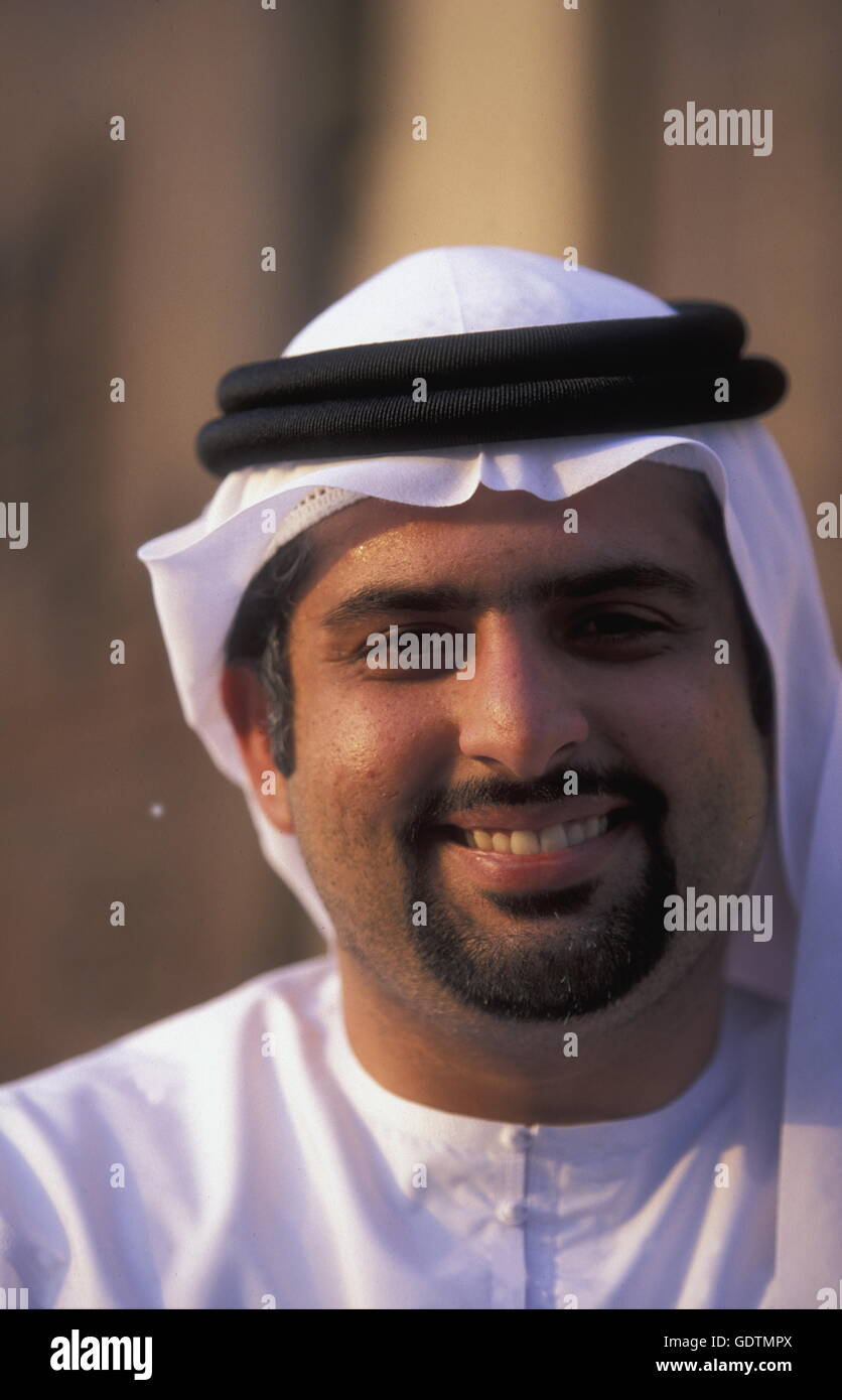 Hombres arabes fotografías e imágenes de alta resolución - Alamy