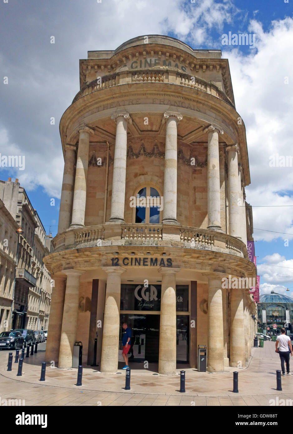 12 Pantalla de cine en la CGR teatro viejo edificio en Bordeaux, Francia Foto de stock