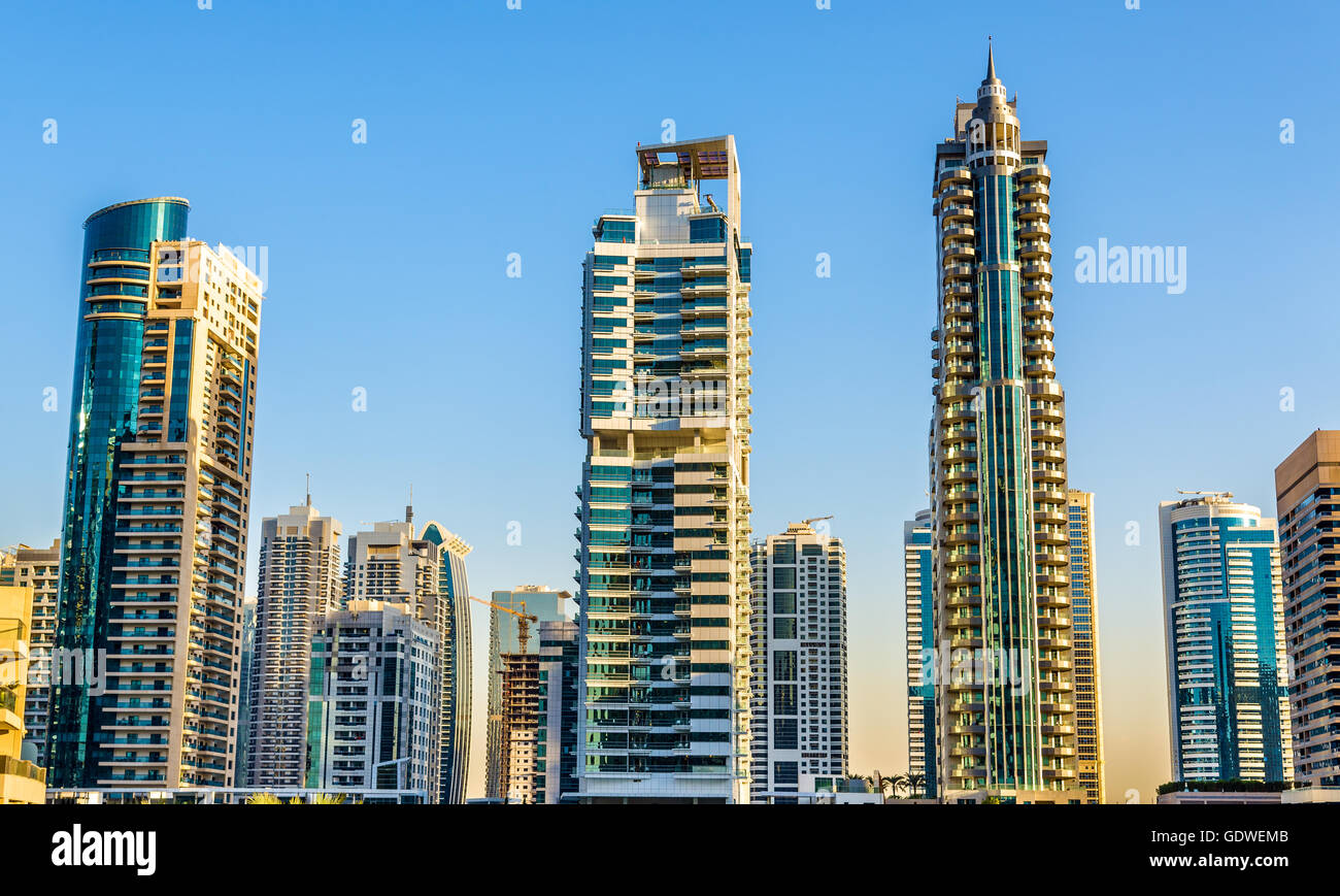 Torres Residenciales en Dubai Marina District, EAU Foto de stock