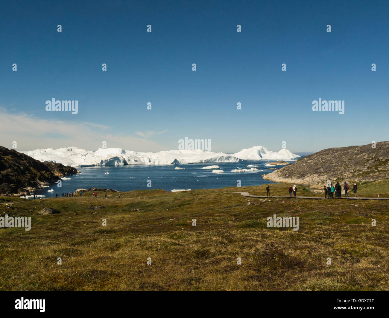 Alimentado por el fiordo helado de Ilulissat Sermeq Kujalleq glaciar Ilulissat es un pueblo en la municipalidad de Qaasuitsup, en Groenlandia occidental entrañable julio días de verano Foto de stock