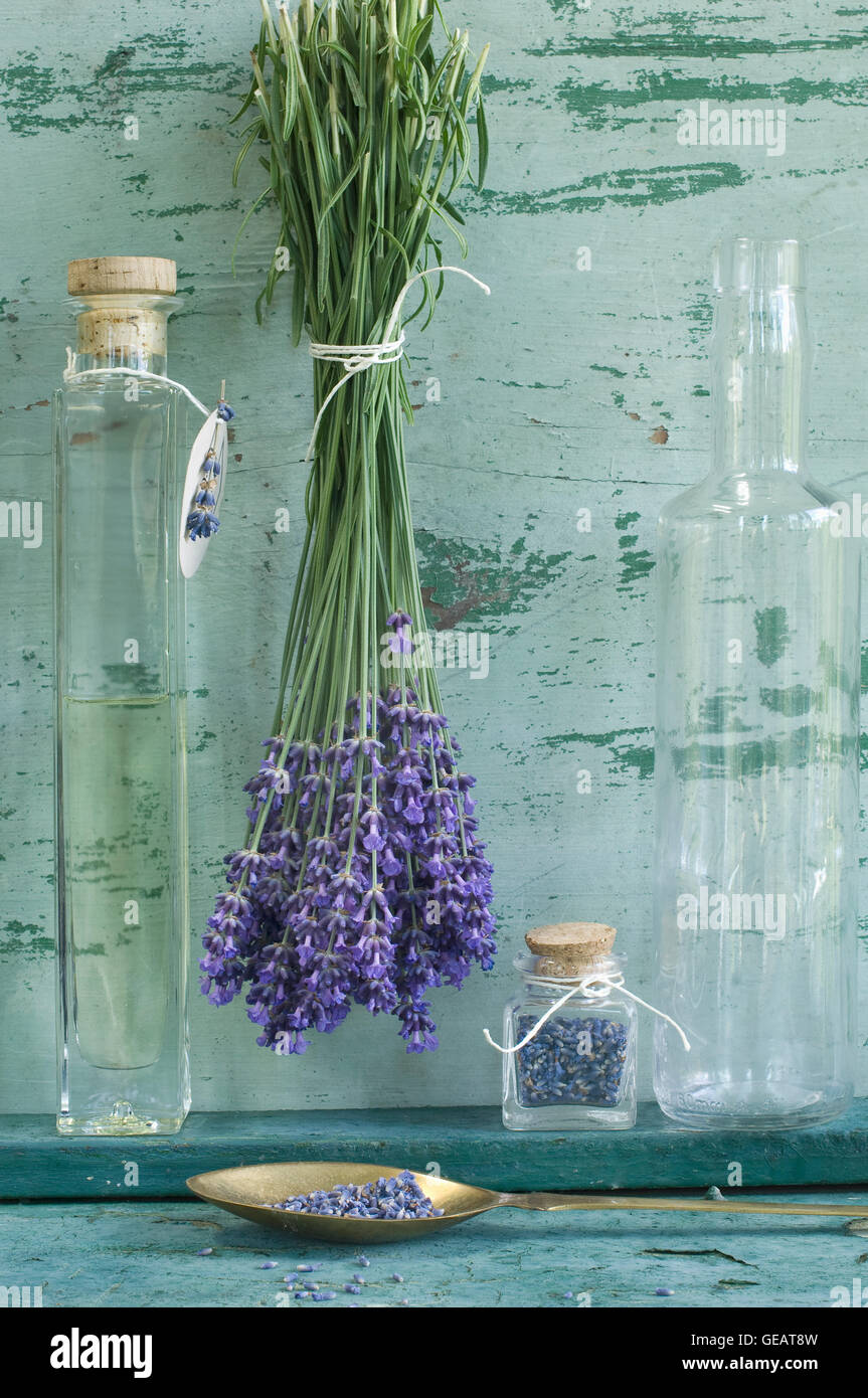 botellas de vidrio de lavanda