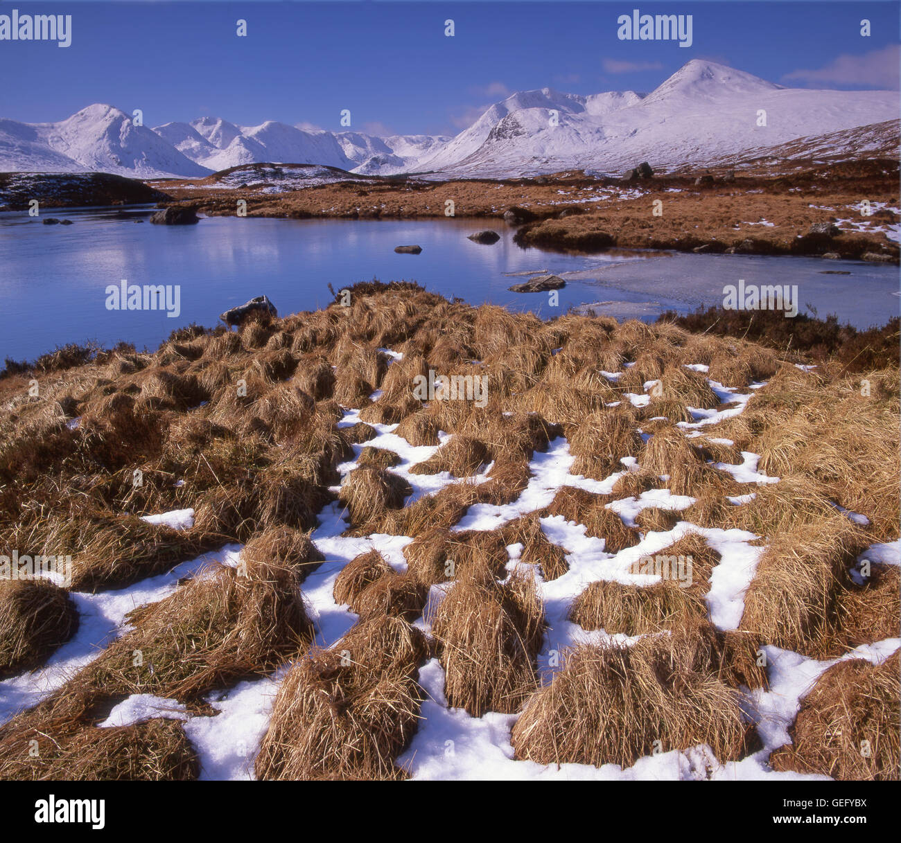 Escena de Invierno de Ba, en Loch Rannoch Moor, West Highlands. Foto de stock