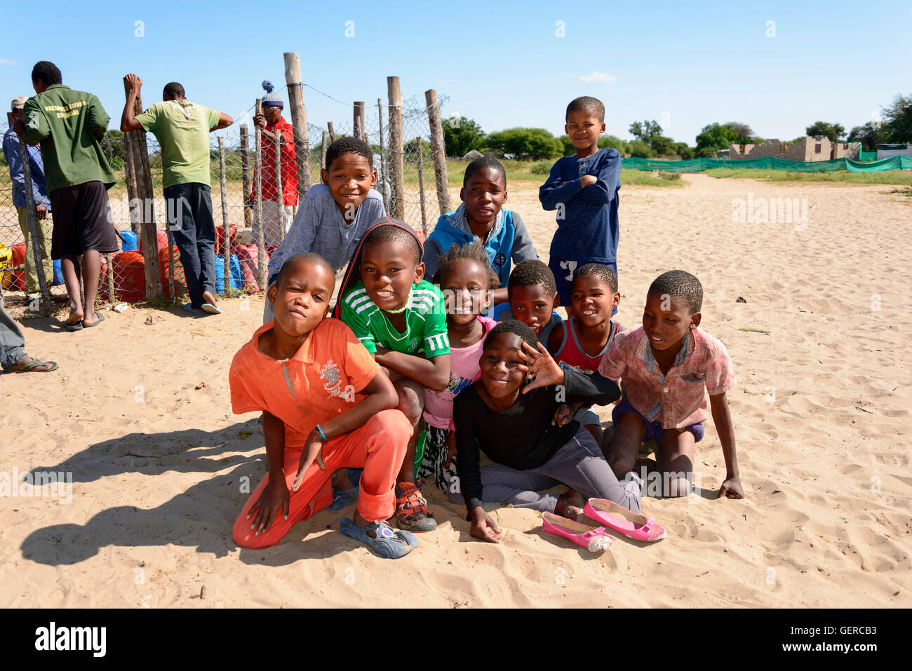 Los niños, Kuke, Botswana Foto de stock
