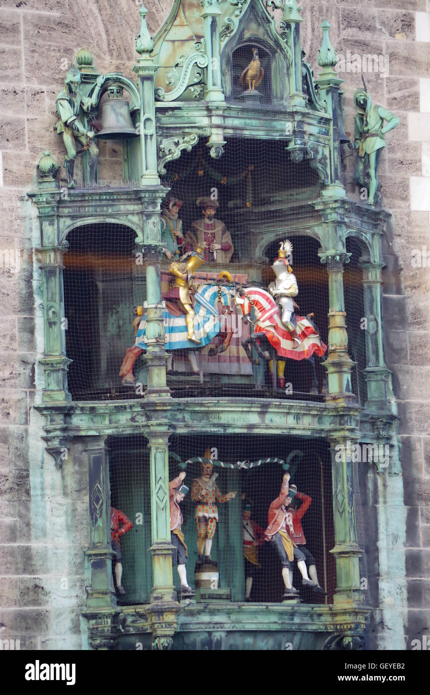 Glockenspiel en Munich, Alemania. Foto de stock