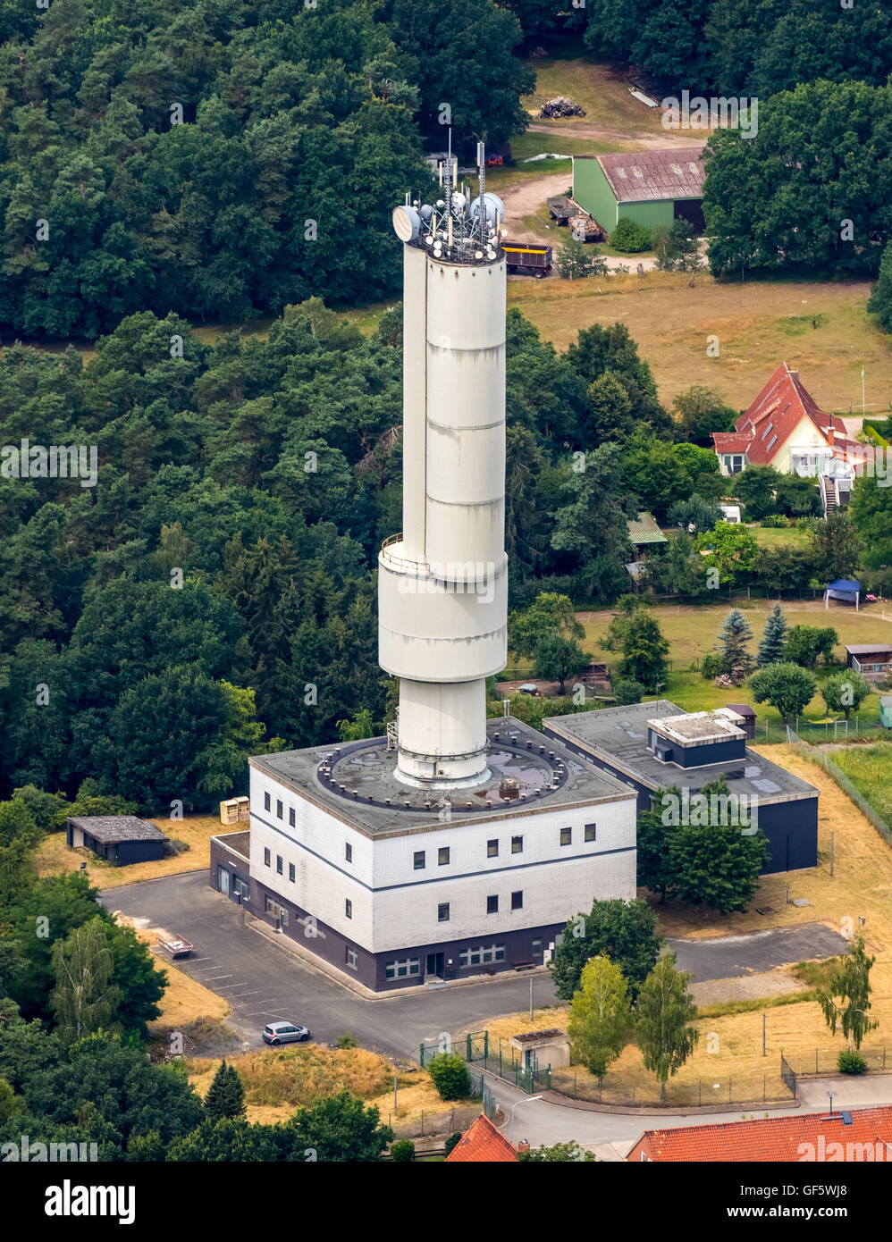 Vista aérea, antigua torre de reconocimiento de la Bundeswehr, las Fuerzas Armadas Federales Barwedel, sistema de monitoreo de radio Foto de stock