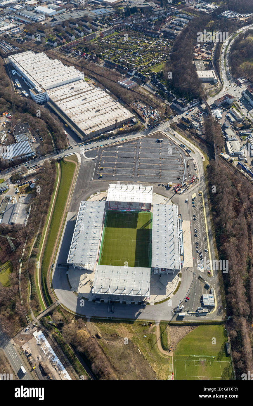 Vista aérea, nuevo estadio Rot-Weiss-Essen RWE, aparcamiento en los terrenos del antiguo estadio, Essen, área de Ruhr, Renania del Norte Westfalia Foto de stock