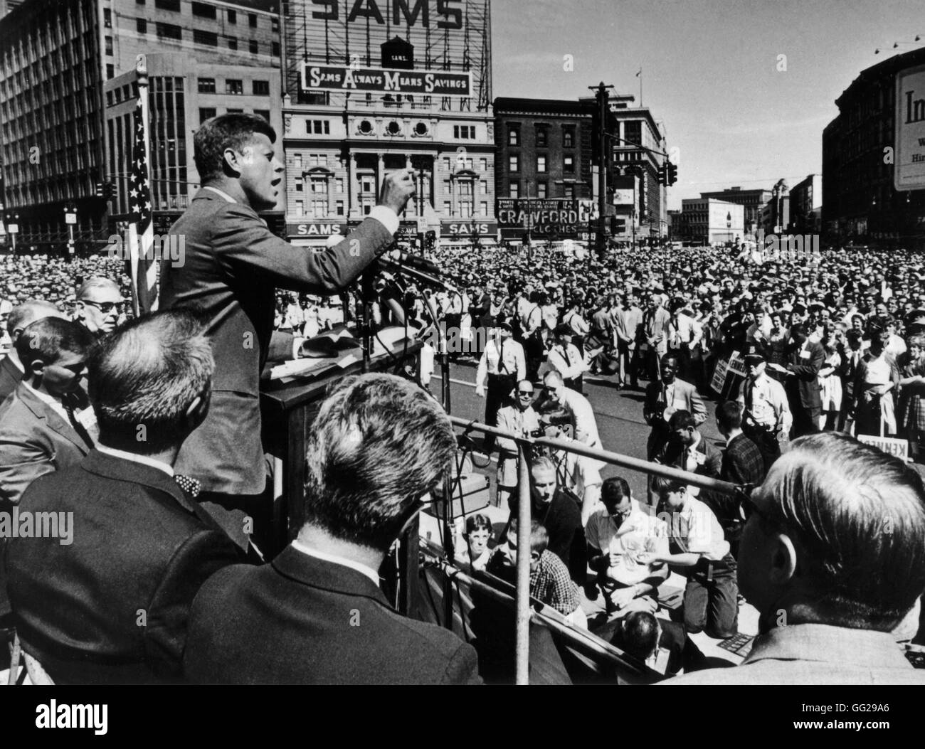 Primer lunes de septiembre de 1960, Día del Trabajo, Detroit, Michigan. El Senador John Kennedy, candidato del Partido Demócrata a la presidencia, está dando un discurso a la multitud. De septiembre de 1960 Estados Unidos archivos nacionales. Washington Foto de stock