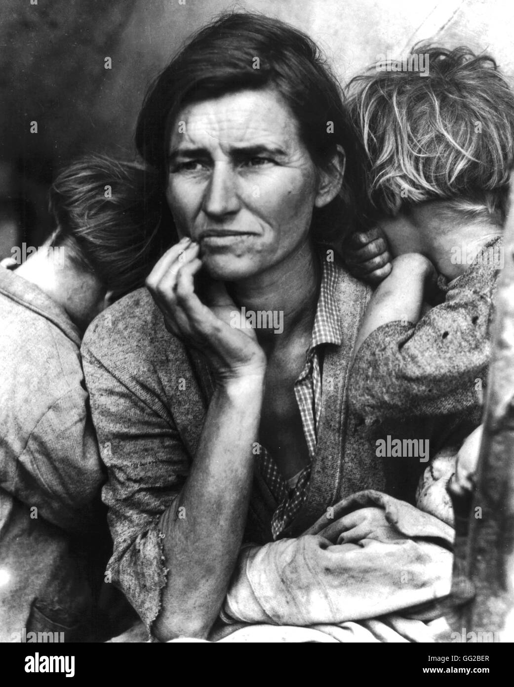 Fotografía por Dorothea Lange. Mujer inmigrante, de 32 años, 'Peapickers" en California. 1935 Estados Unidos Washington. La Biblioteca del Congreso Foto de stock