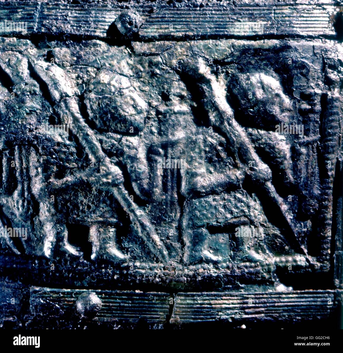 Decoración de un Casco Vikingo 700 A.C. Vendel Staterro historika museo de arte Foto de stock