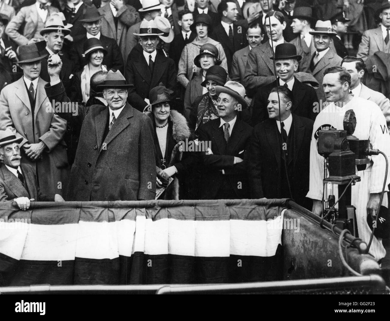 Herbert Hoover, la apertura de una base-juego de pelota 1920 Foto de stock