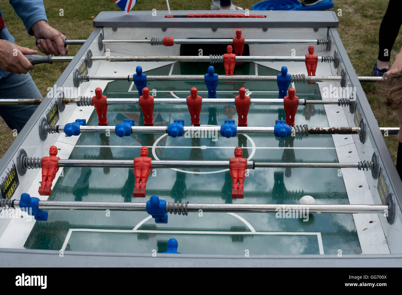 Un juego de fútbol de mesa Foto de stock