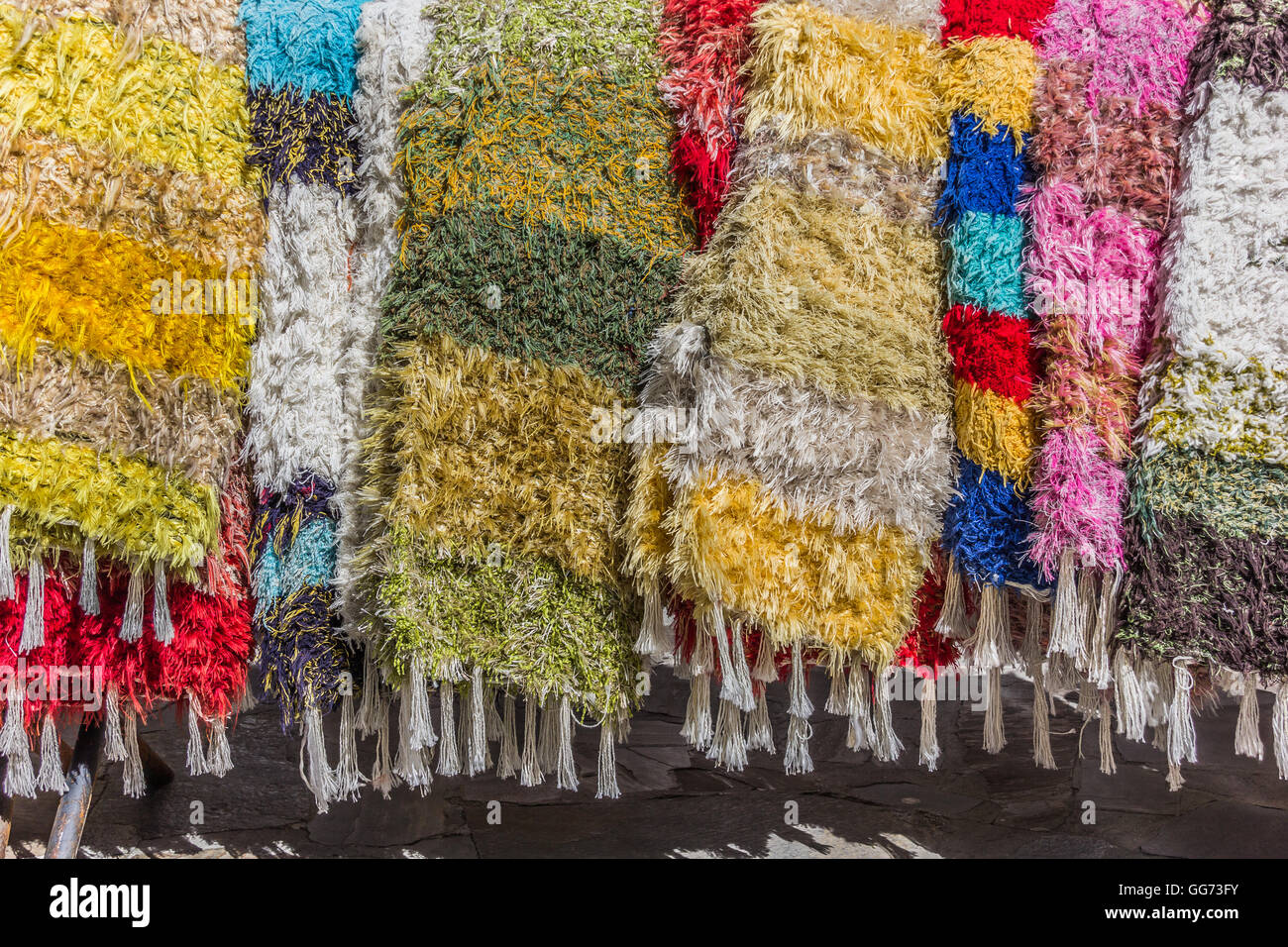 Alfombras hechas a mano de Las Alpujarras en Pampaneira, España Fotografía  de stock - Alamy
