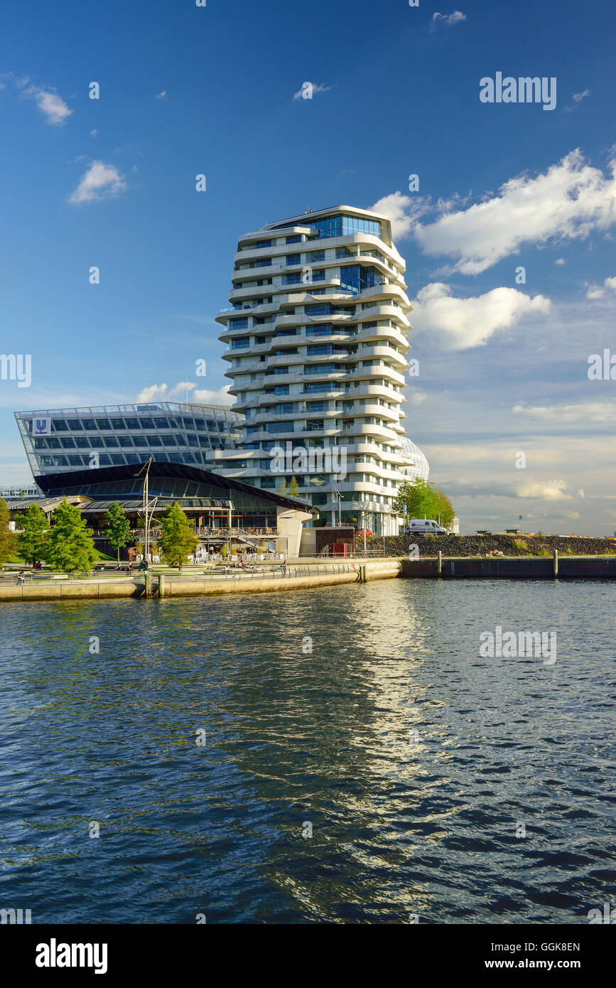Marco Polo con torre Grasbrookhafen, Hafencity, Hamburgo, Alemania. Foto de stock