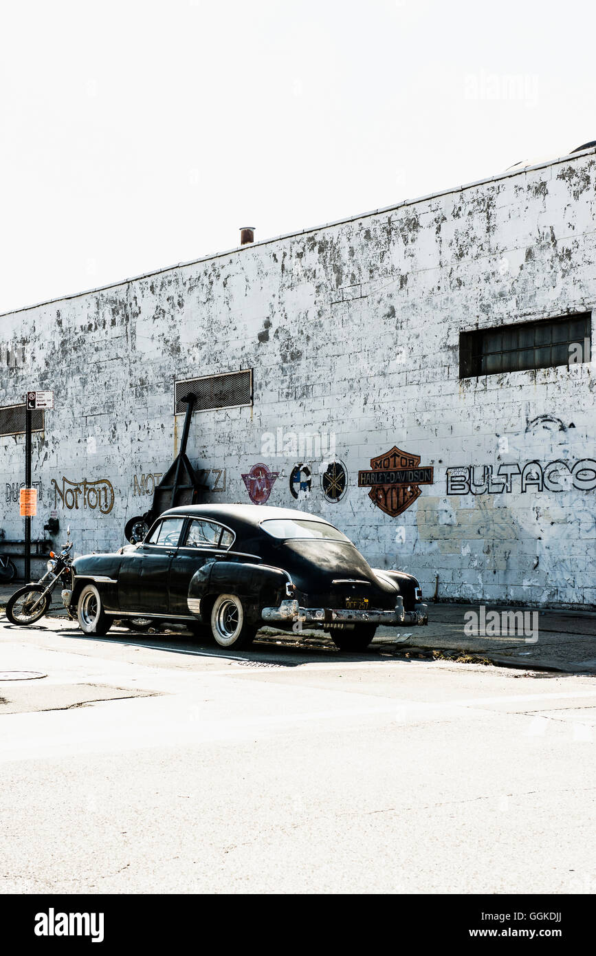 Chevrolet oldtimer desde los años cincuenta, Williamsburg, Brooklyn, Nueva York, EE.UU. Foto de stock