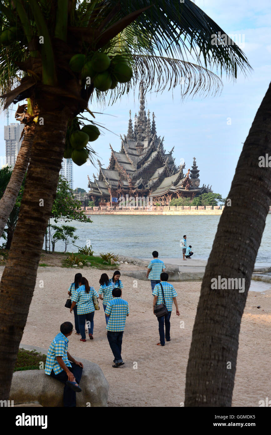 Prasat Satchatham, Pattaya, Chon Buri, Golf de Tailandia, Tailandia Foto de stock