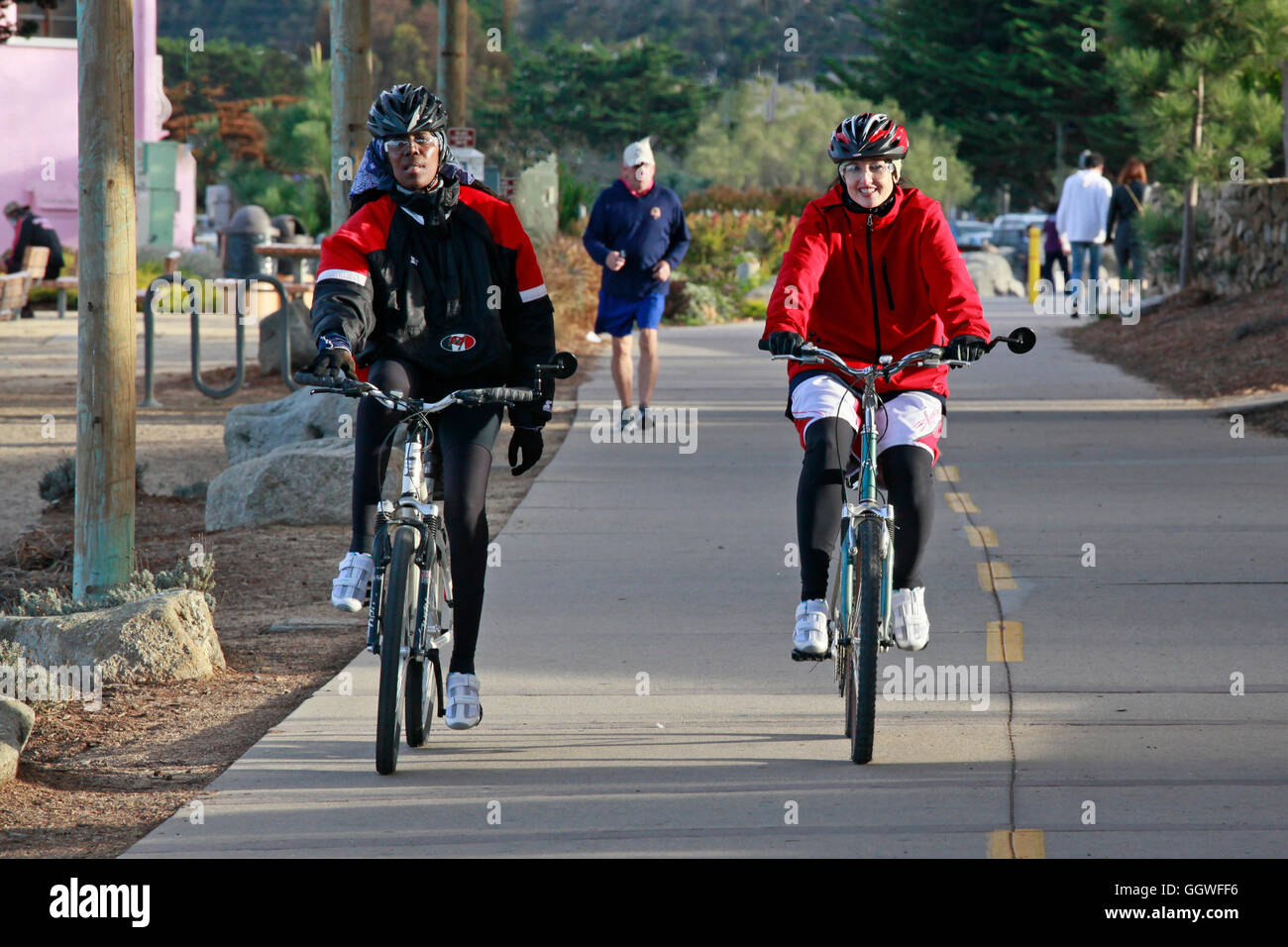 La bicicleta de ruta es popular entre los turistas y lugareños por