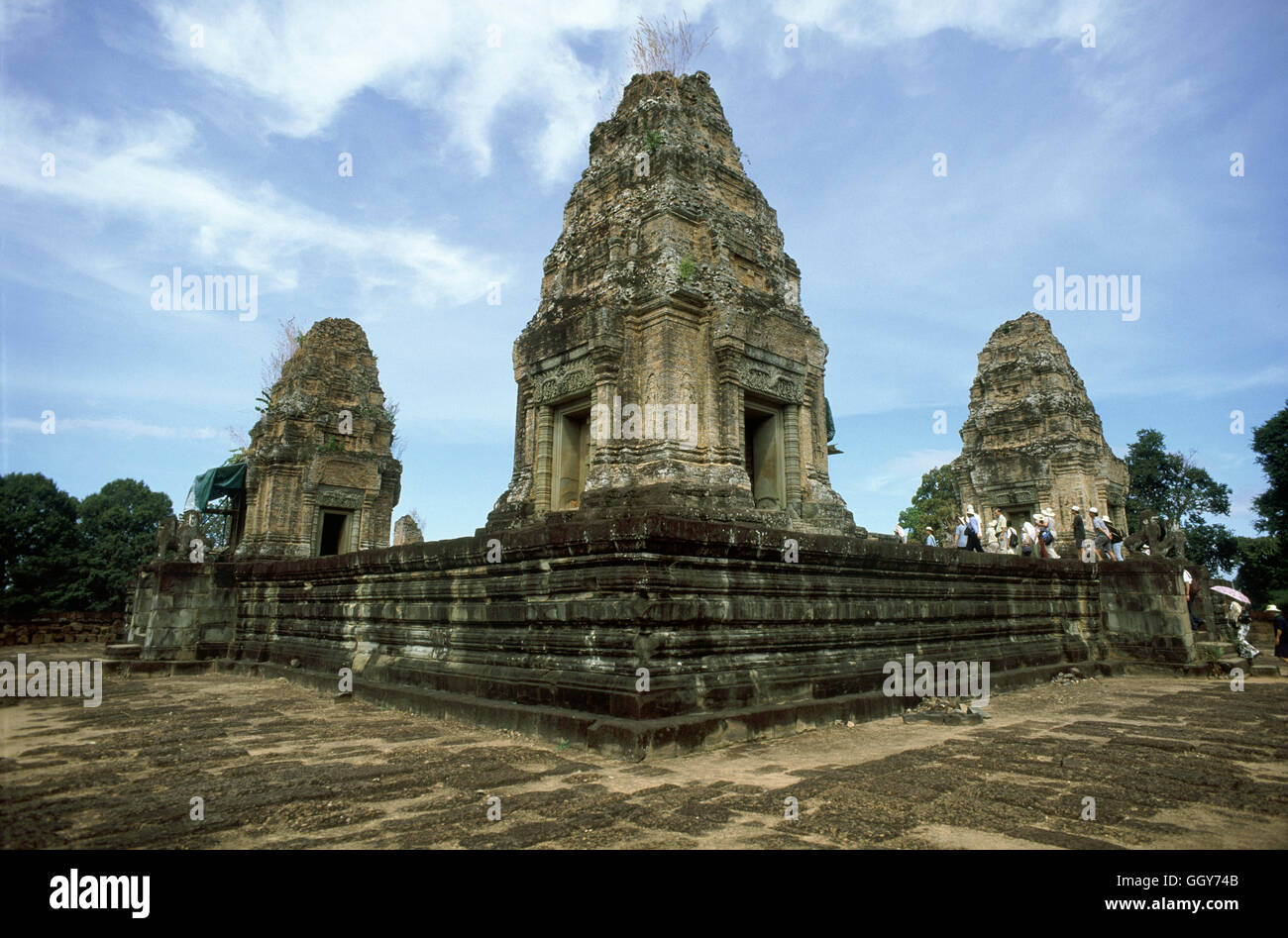 Antes de la época de Angkor Thom, la capital del imperio Khmer estaba en Roluos. Complejo de Angkor Wat, Siem Reap, Camboya Foto de stock